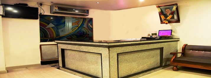 2506/Hotel Jatashankar Palace - Chhatarpur 02.jpg